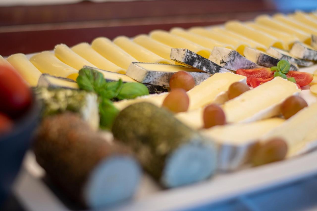 Vitalhotel Quellengarten - Bed & Breakfast Lingenau Luaran gambar