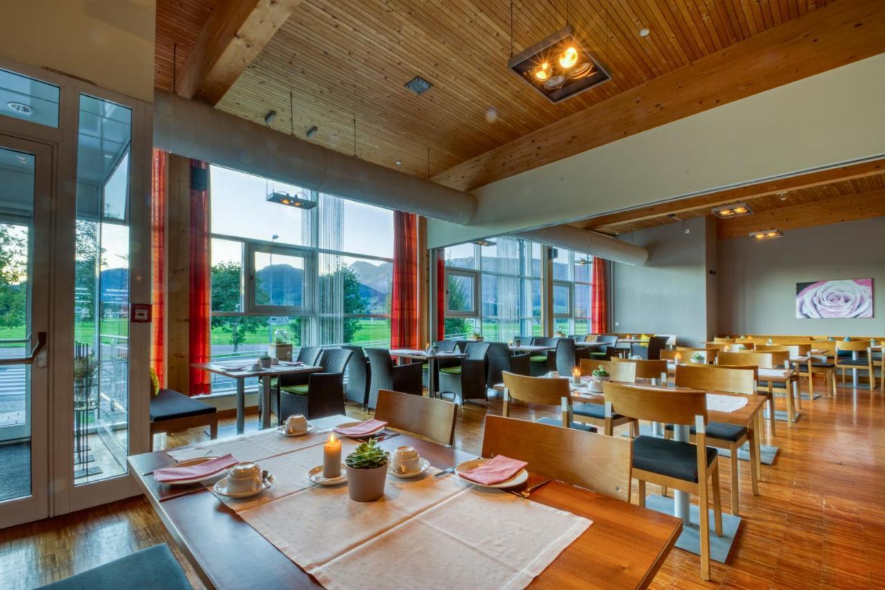 Vitalhotel Quellengarten - Bed & Breakfast Lingenau Luaran gambar